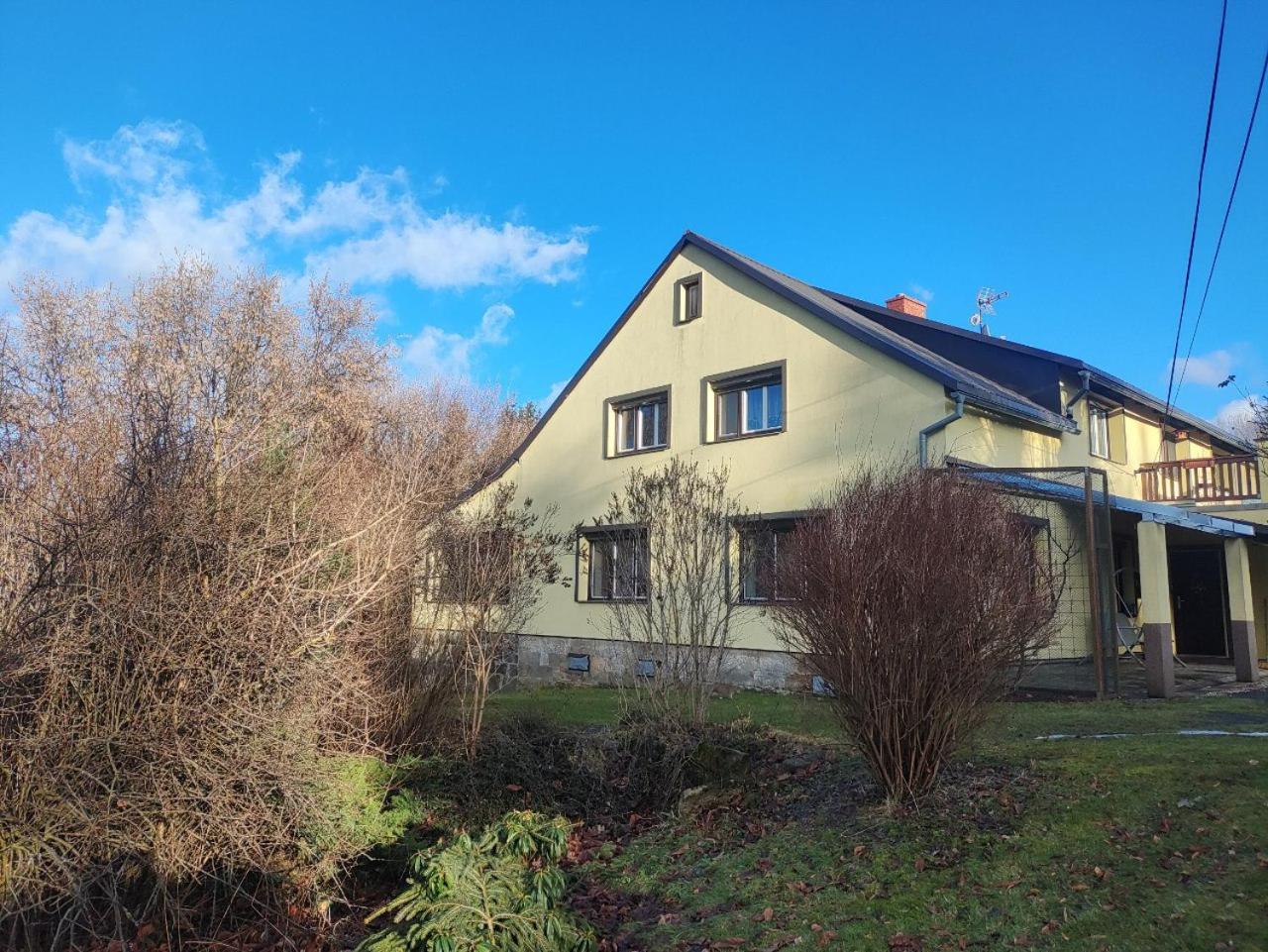 Na Kopci 84 Appartement Stare Krecany Buitenkant foto